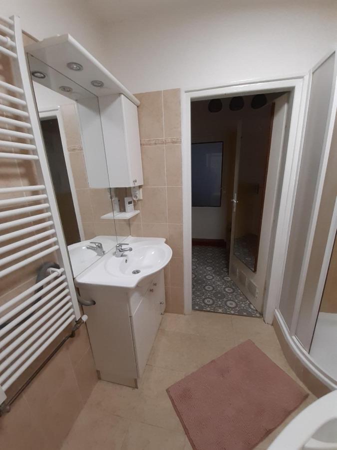 Soukromy Pokoj V Srdci Prahy Apartment Prague Exterior photo
